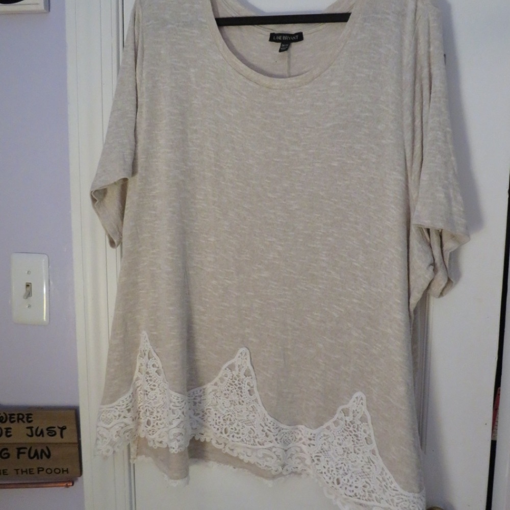 Lane Bryant Cream Lace Hem Short Sleeve Top (soft)
